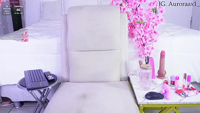 Snapshot of Auroraa_x1 chatting on 02/01/26, 02:21 Auroraa x1 online show from 02/01/26, 02:21