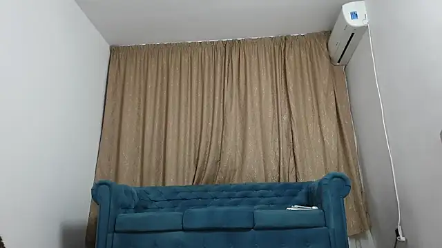 Snapshot of BLOND_GOD chatting on 03/08/26, 10:24 BLOND GOD online show from 03/08/26, 10:24