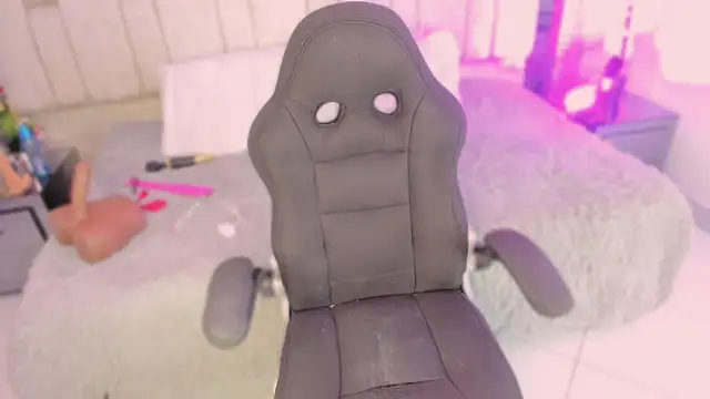 Snapshot of Samarafernandez chatting on 09/20/25, 02:12 Samarafernandez online show from 09/20/25, 02:12