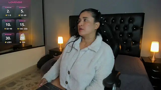 amanda noir online show from 09/11/25, 03:06