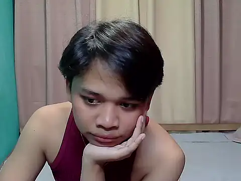 Snapshot of pinaymorena_zeinab chatting on 06/29/26, 11:43 pinaymorena zeinab online show from 06/29/26, 11:43
