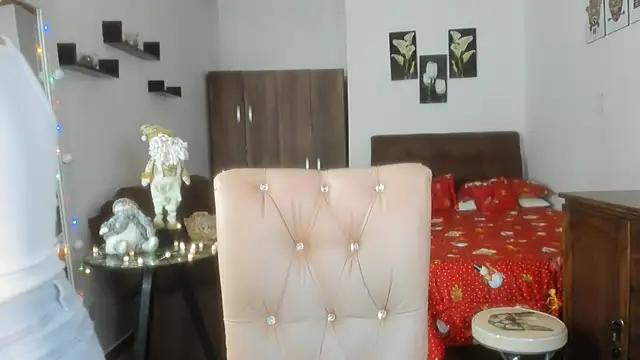 Bryony Sullyvan online show from 12/26/24, 07:16