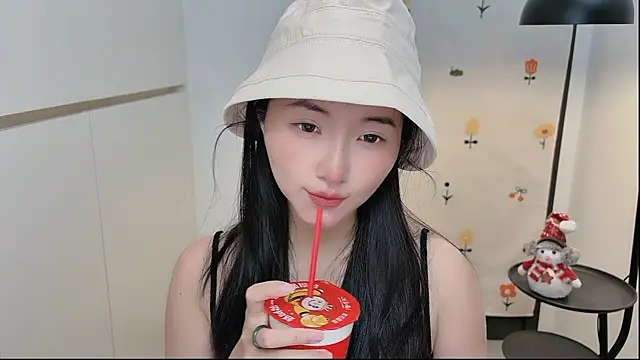 Snapshot of Rosalind_xixi chatting on 05/03/26, 07:58 Rosalind xixi online show from 05/03/26, 07:58