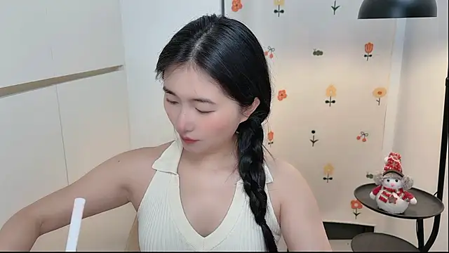 Snapshot of Rosalind_xixi chatting on 05/12/26, 02:52 Rosalind xixi online show from 05/12/26, 02:52