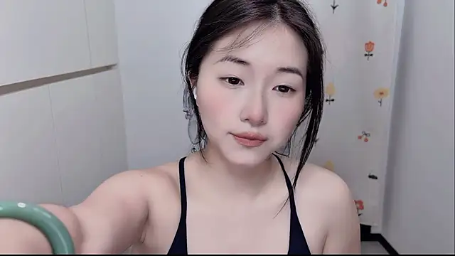 Snapshot of Rosalind_xixi chatting on 06/11/26, 02:53 Rosalind xixi online show from 06/11/26, 02:53