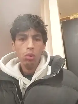 Snapshot of lusiboy96 chatting on 10/30/25, 09:22 lusiboy96 online show from 10/30/25, 09:22