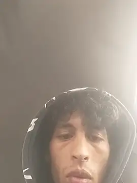 Snapshot of lusiboy96 chatting on 12/16/25, 11:59 lusiboy96 online show from 12/16/25, 11:59