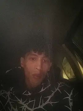 Snapshot of lusiboy96 chatting on 04/20/26, 12:13 lusiboy96 online show from 04/20/26, 12:13