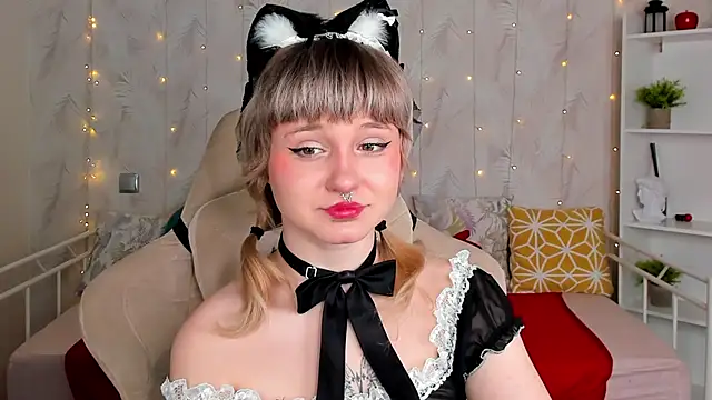 Snapshot of Tori_Cutie chatting on 03/15/26, 12:27 Tori Cutie online show from 03/15/26, 12:27