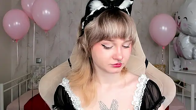 Snapshot of Tori_Cutie chatting on 04/01/26, 12:11 Tori Cutie online show from 04/01/26, 12:11