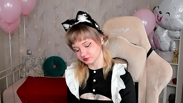 Snapshot of Tori_Cutie chatting on 04/03/26, 12:08 Tori Cutie online show from 04/03/26, 12:08