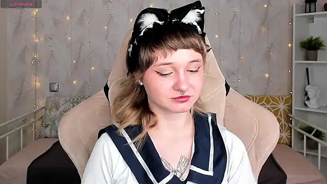 Snapshot of Tori_Cutie chatting on 04/21/26, 02:51 Tori Cutie online show from 04/21/26, 02:51