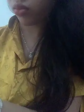 Snapshot of Nguyenha11 chatting on 11/12/25, 08:59 Nguyenha11 online show from 11/12/25, 08:59