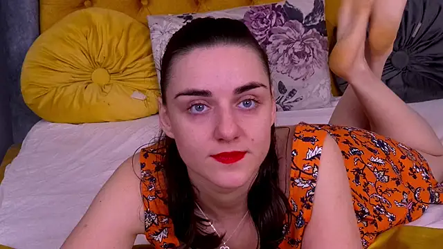 Jessica White  online show from 12/19/25, 04:30