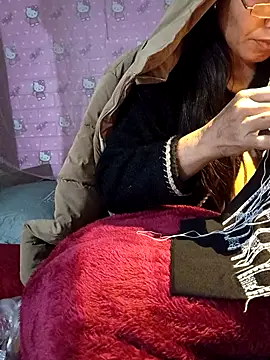 Snapshot of TinTin321 chatting on 12/18/25, 11:00 TinTin321 online show from 12/18/25, 11:00