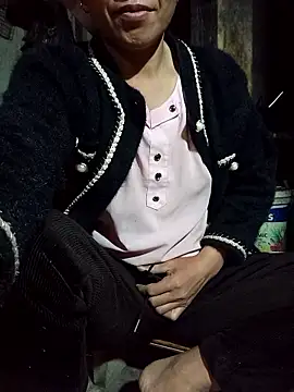 Snapshot of TinTin321 chatting on 01/09/26, 12:02 TinTin321 online show from 01/09/26, 12:02