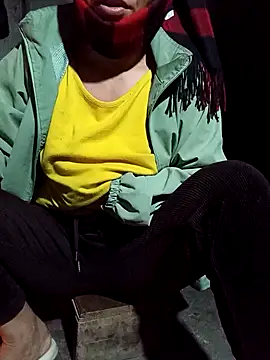 Snapshot of TinTin321 chatting on 02/03/26, 11:43 TinTin321 online show from 02/03/26, 11:43