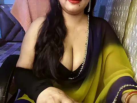 Snapshot of Siya_Akhor chatting on 04/17/26, 04:32 Siya Akhor online show from 04/17/26, 04:32