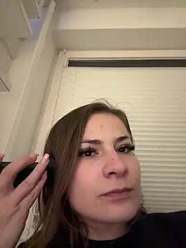 IsabellaEtha online show from 10/25/25, 11:10