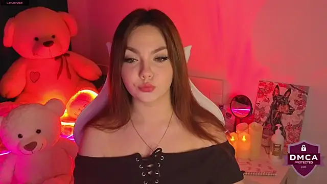 Snapshot of ApheliaDream_ chatting on 10/25/25, 03:07 ApheliaDream  online show from 10/25/25, 03:07