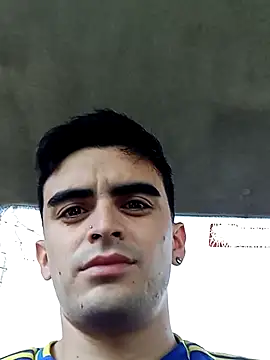 Snapshot of Rodrigo99_9 chatting on 04/13/26, 04:34 Rodrigo99 9 online show from 04/13/26, 04:34