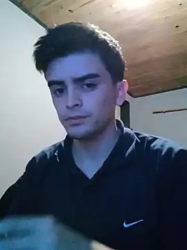 Snapshot of Rodrigo99_9 chatting on 06/03/26, 03:50 Rodrigo99 9 online show from 06/03/26, 03:50