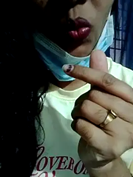 Snapshot of indumathi123 chatting on 04/03/26, 12:03 indumathi123 online show from 04/03/26, 12:03