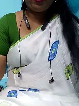 yelmaji91 online show from 10/22/25, 04:57