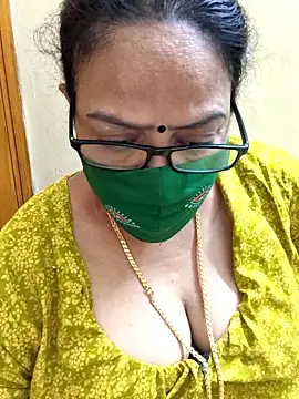 heera-rani online show from 12/17/25, 05:24