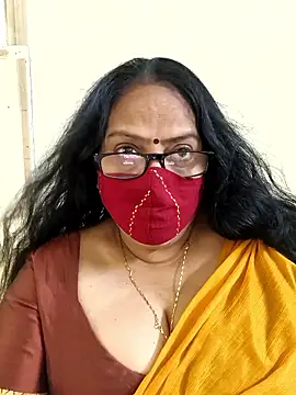 Snapshot of heera-rani chatting on 05/17/26, 05:05 heera-rani online show from 05/17/26, 05:05