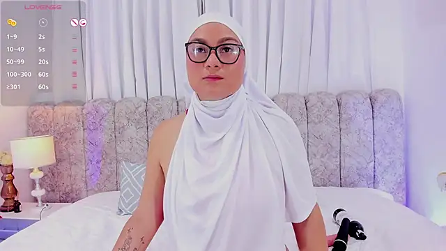 Snapshot of azaharaaa_ chatting on 05/30/26, 11:40 azaharaaa online show from 05/30/26, 11:40