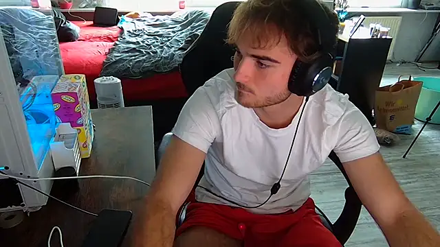 Rudi2007Eye online show from 09/25/25, 11:47