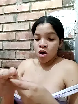 Snapshot of VictoriDior chatting on 09/16/25, 05:19 VictoriDior online show from 09/16/25, 05:19