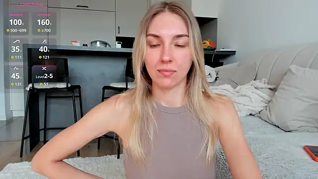 Sunny Rina  online show from 04/10/26, 07:35