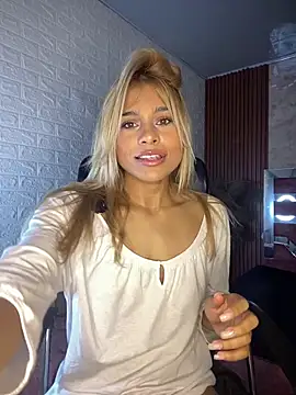 Snapshot of hot_cupid01 chatting on 03/18/26, 12:30 hot cupid01 online show from 03/18/26, 12:30