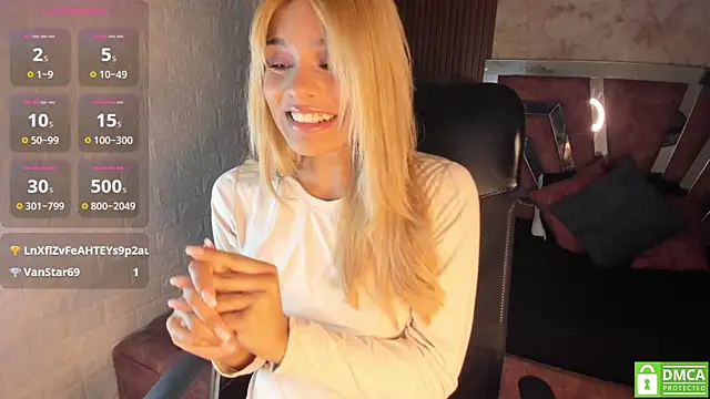 Snapshot of hot_cupid01 chatting on 03/27/26, 10:59 hot cupid01 online show from 03/27/26, 10:59