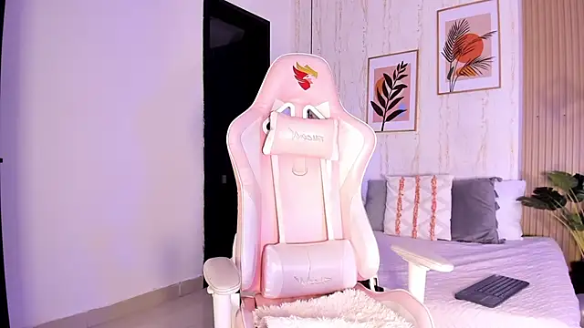 Ayleen Dunkan online show from 11/07/25, 12:38