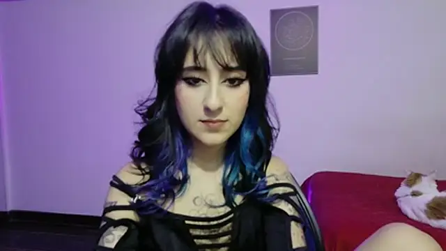 Snapshot of atenea_dragon__ chatting on 04/13/26, 07:41 atenea dragon online show from 04/13/26, 07:41