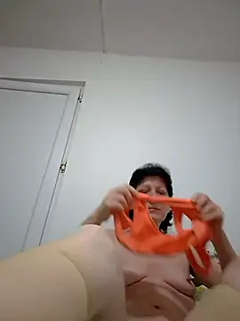 Vera Elle online show from 01/17/26, 03:50