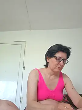 Snapshot of Vera_Elle chatting on 04/22/26, 02:40 Vera Elle online show from 04/22/26, 02:40