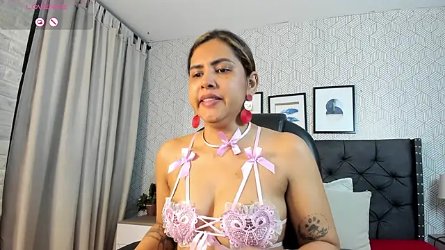 Snapshot of scarletbaker_ chatting on 04/01/26, 09:10 scarletbaker online show from 04/01/26, 09:10