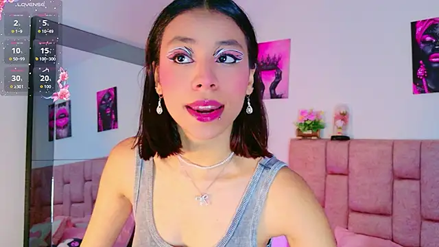 ScarlettLuxe online show from 02/08/26, 08:23