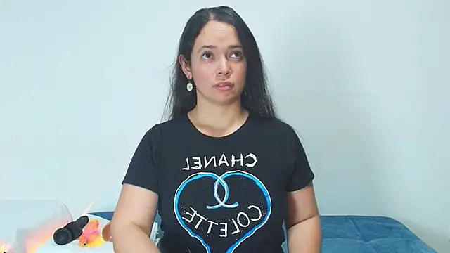 Snapshot of loreen_grey chatting on 03/13/26, 08:04 loreen grey online show from 03/13/26, 08:04