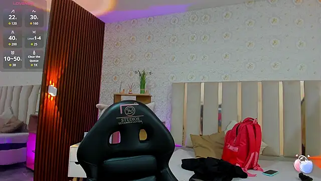 Snapshot of BLUE_TAY1 chatting on 09/18/25, 11:45 BLUE TAY1 online show from 09/18/25, 11:45