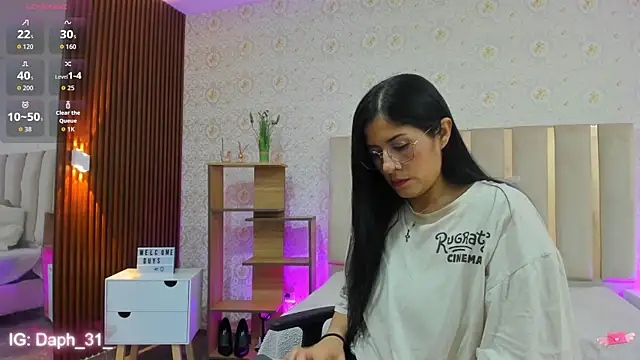 Snapshot of BLUE_TAY1 chatting on 09/28/25, 12:10 BLUE TAY1 online show from 09/28/25, 12:10