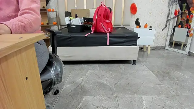 Snapshot of BLUE_TAY1 chatting on 10/28/25, 11:58 BLUE TAY1 online show from 10/28/25, 11:58