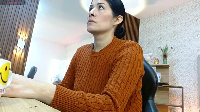 Snapshot of BLUE_TAY1 chatting on 11/19/25, 12:05 BLUE TAY1 online show from 11/19/25, 12:05