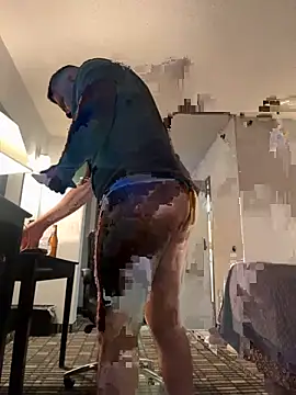 Snapshot of tangaman2280 chatting on 09/11/25, 02:22 tangaman2280 online show from 09/11/25, 02:22