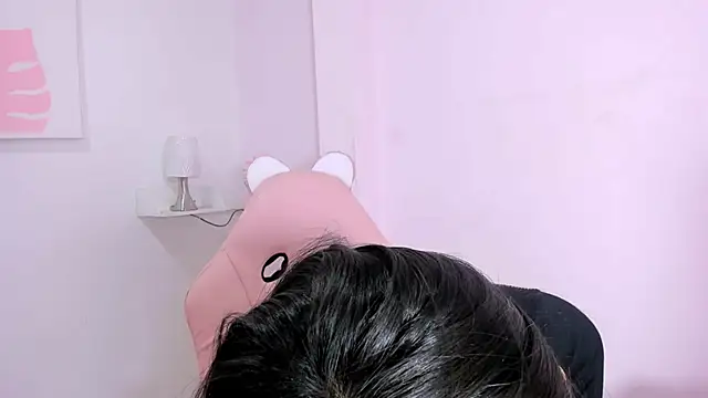 milk candy18 online show from 11/21/25, 11:20