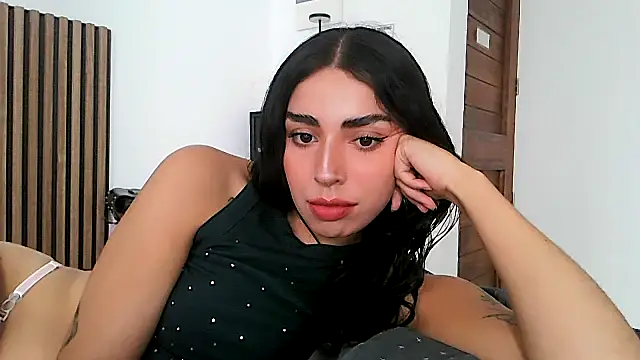 Snapshot of sweetbrunette22 chatting on 03/25/26, 08:04 sweetbrunette22 online show from 03/25/26, 08:04